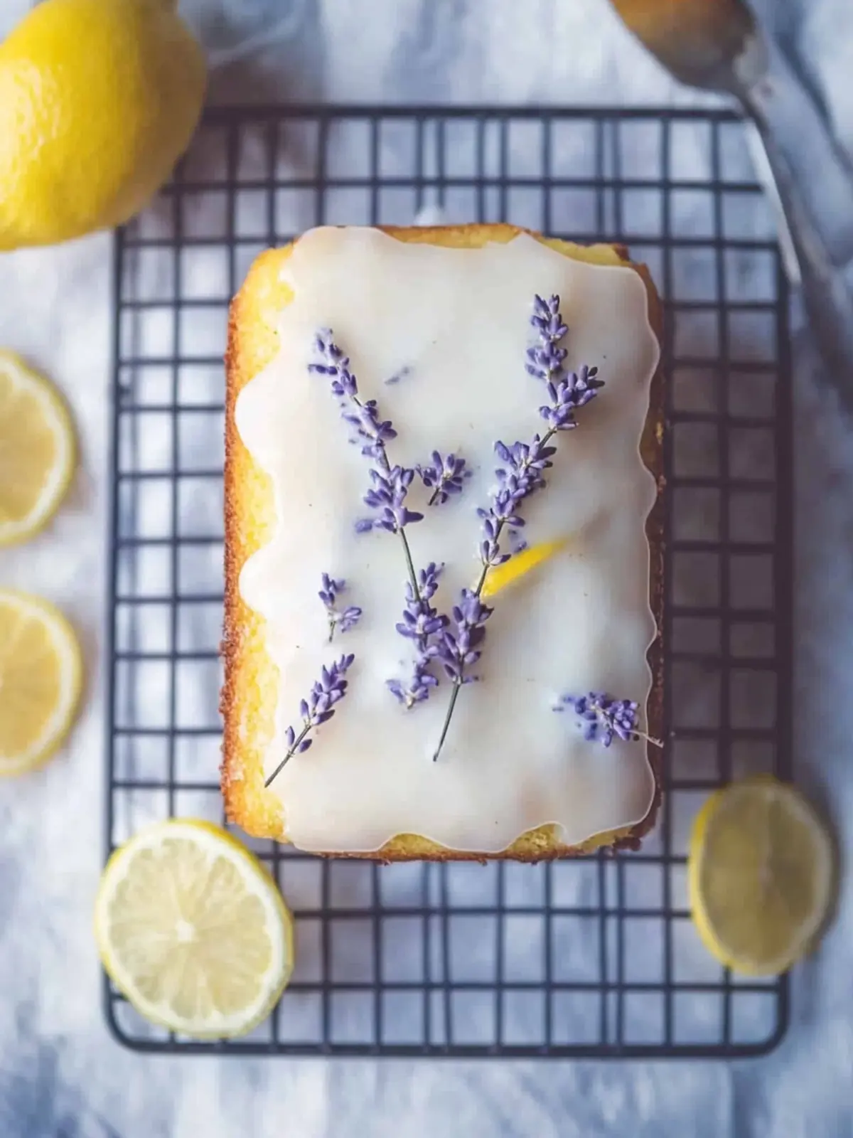 Nigella Lawson's Perfect Lemon Drizzle Cake: A Simple Delight 2 Nigella Lawson's perfect every time Lemon Drizzle Cake