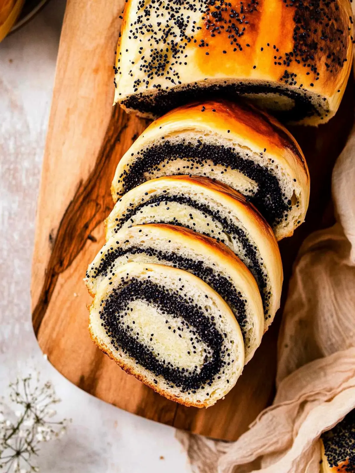 Delicious Ukrainian Poppy Seed Roll for the Perfect Tea Time 5 Ukrainian Poppy Seed Roll