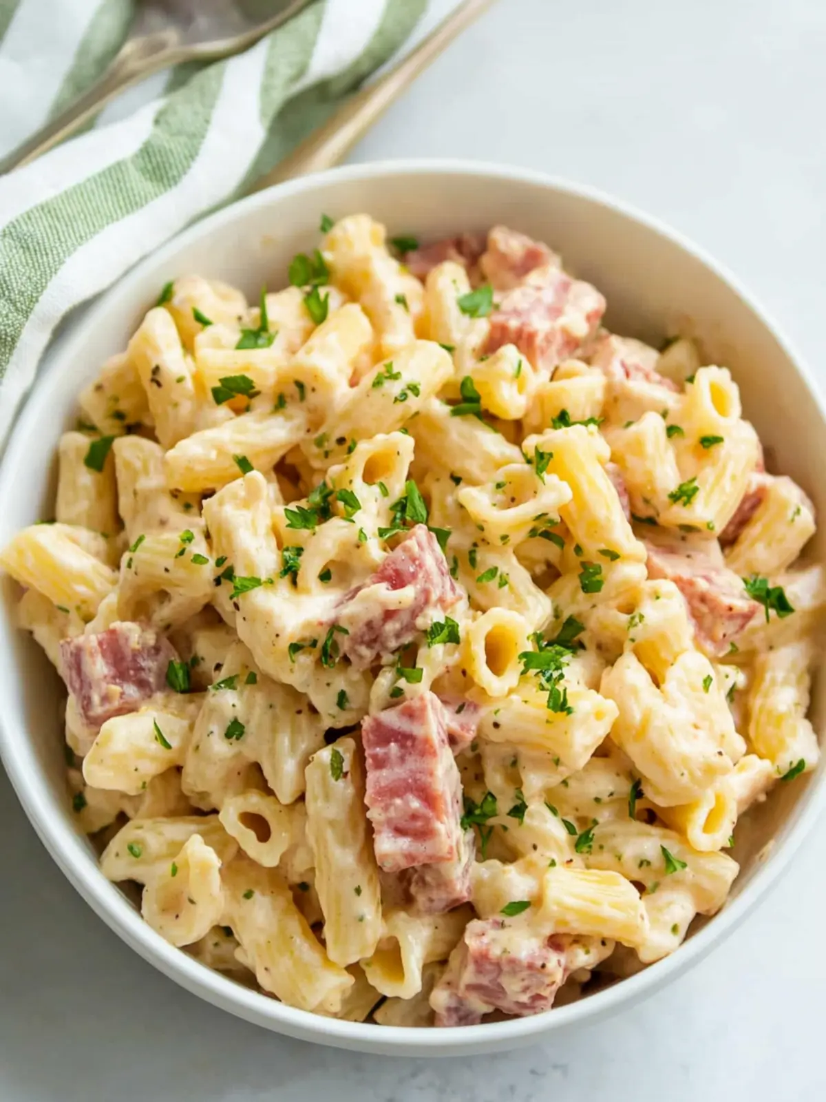 Mouthwatering Reuben Pasta Salad for Quick Comfort Nights 3 Reuben Pasta Salad
