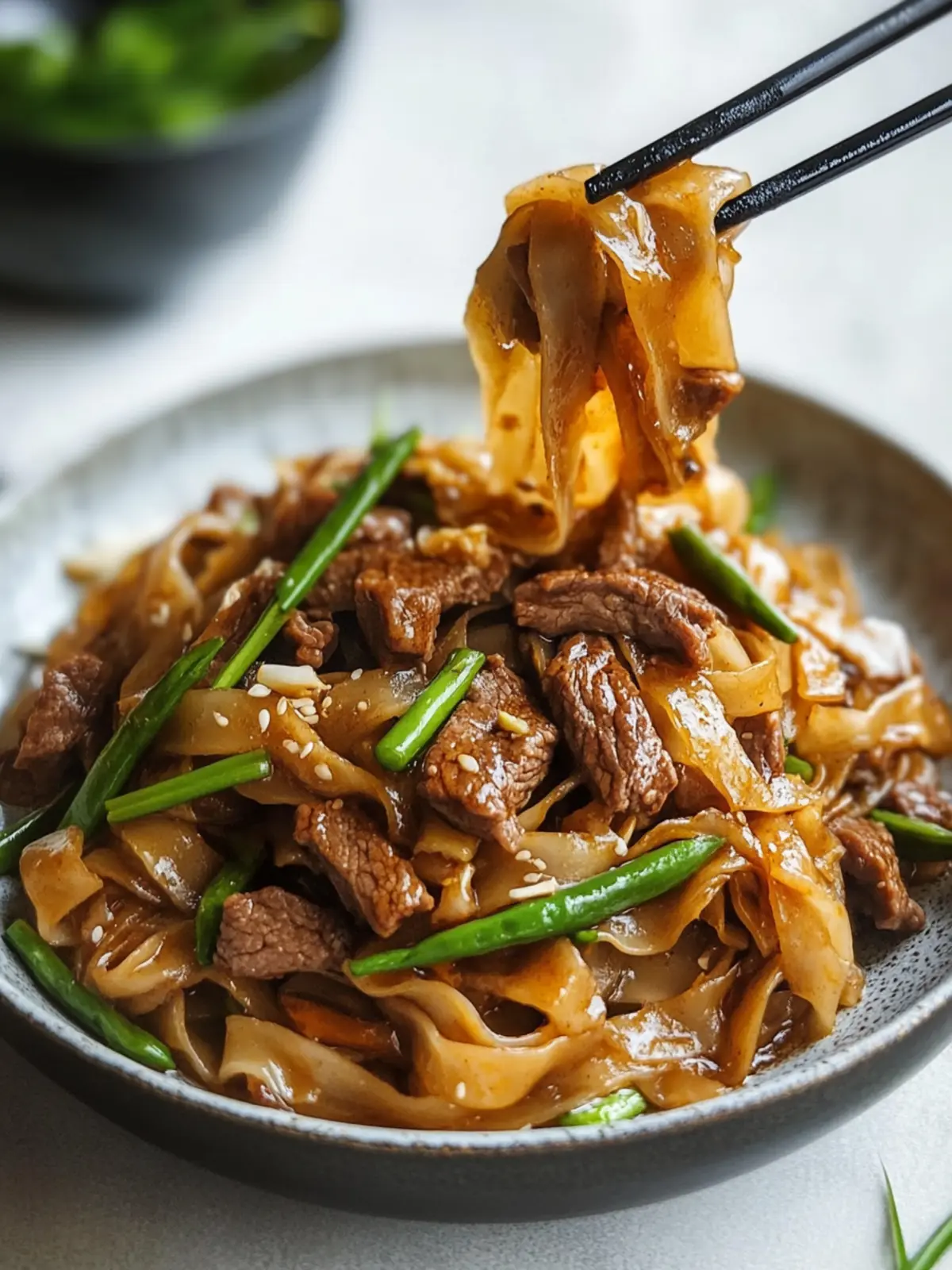 Delicious Beef Chow Fun (干炒牛河) – Better Than Takeout! 5 Beef Chow Fun (干炒牛河) – Better Than Takeout!