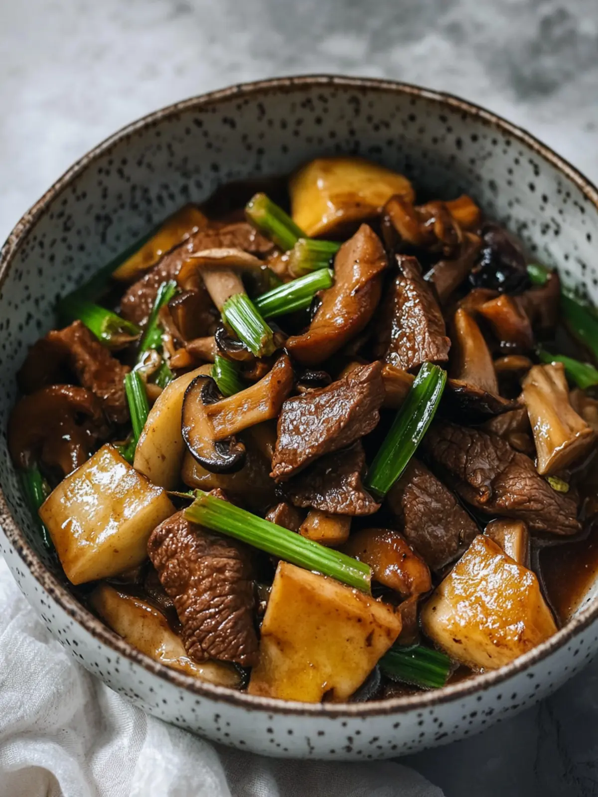 Savory Beef with Mushrooms and Bamboo Shoots Stir-Fry Magic 2 Beef with Mushrooms and Bamboo Shoots (双冬牛肉)